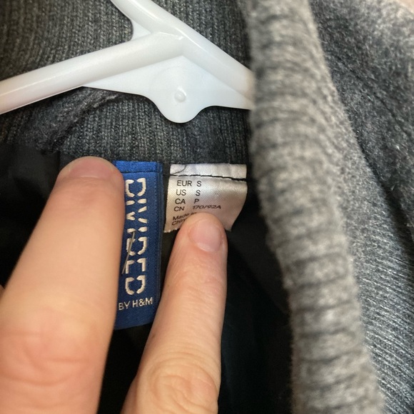 Heavy H&M winter peacoat, lined, charcoal. size Small/Medium. grey coat - Picture 10 of 13